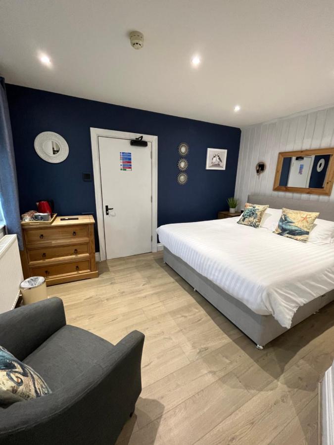 מנאי ברידג' Gazelle Hotel מראה חיצוני תמונה